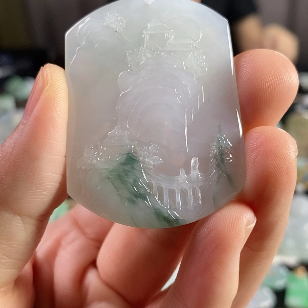 颈饰未镶嵌翡翠山水