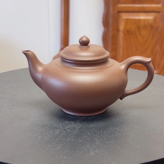 紫砂茶壶黄龙山原矿老紫泥半手工．