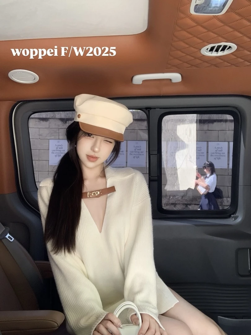 慵懒风设计感小众气质V领毛衣裙连衣裙女2025早秋新款显瘦短裙子