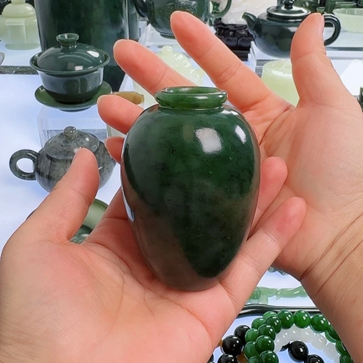 好***安和田玉（碧玉）未镶嵌挂件