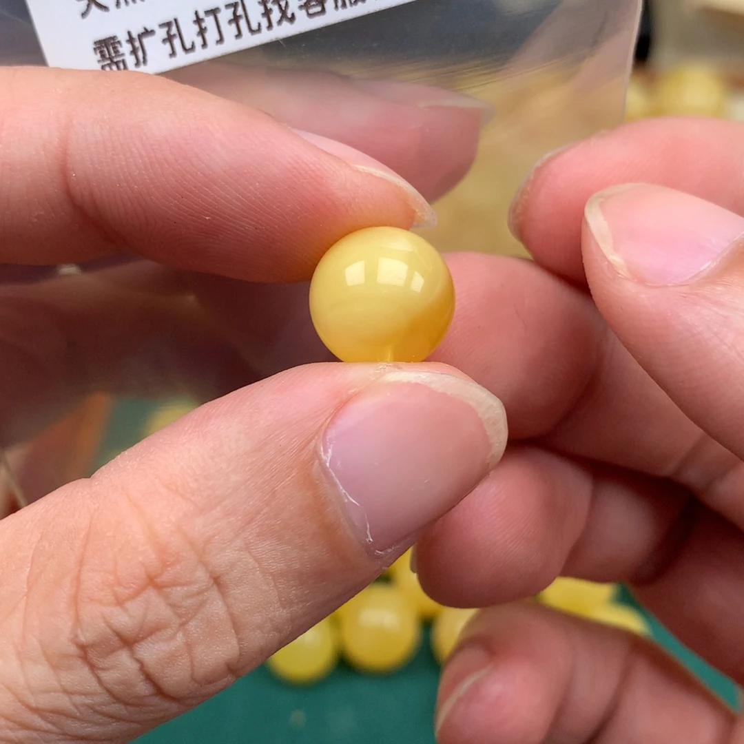 未镶嵌琥珀裸石199