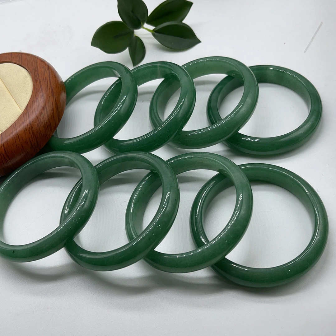 东陵玉深绿正装手镯（拍一发一多样性发货）