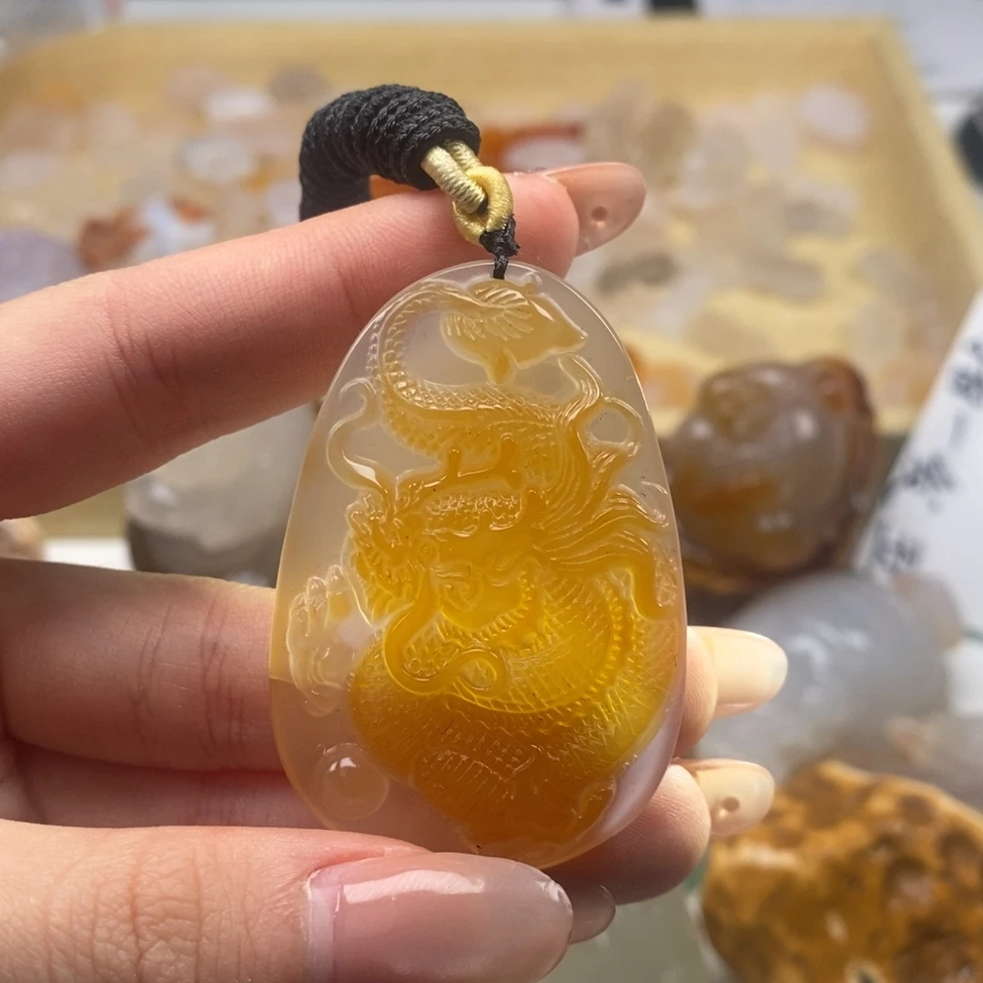 玛瑙/玉髓未镶嵌颈饰