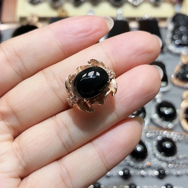 翡翠18K金镶嵌戒指