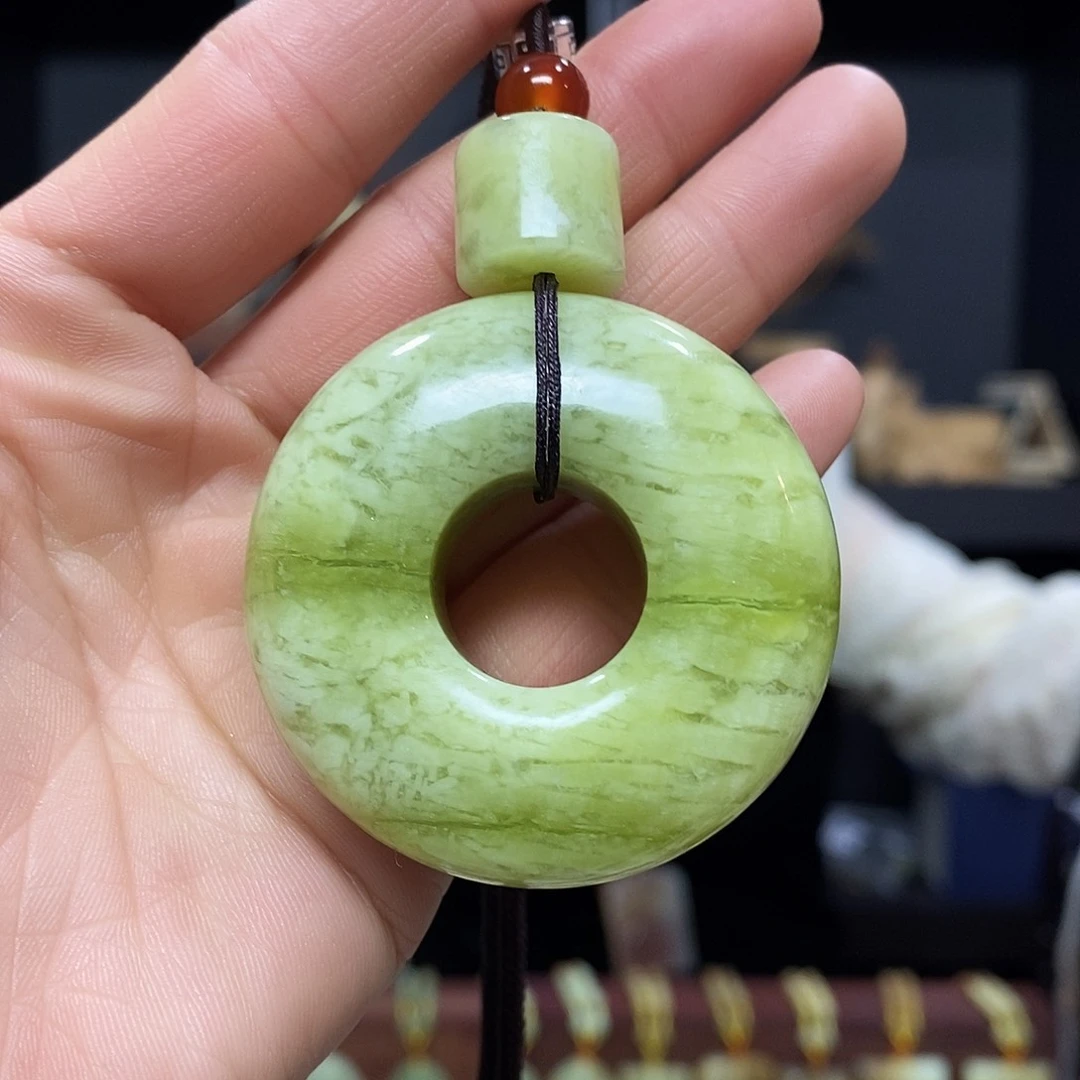 岫玉挂件吊坠未镶嵌