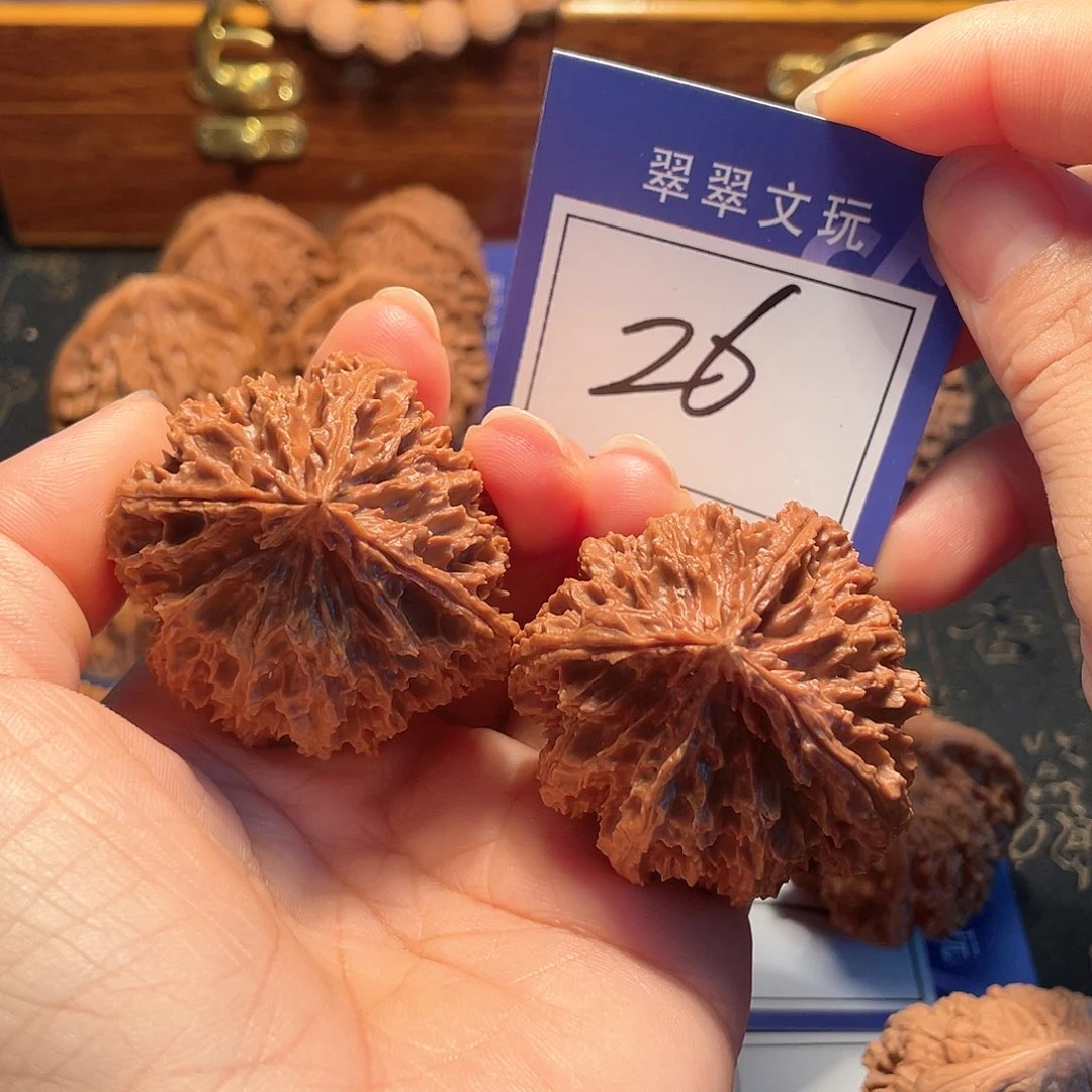 ****飞桃核把件26号全品京八棱4.3