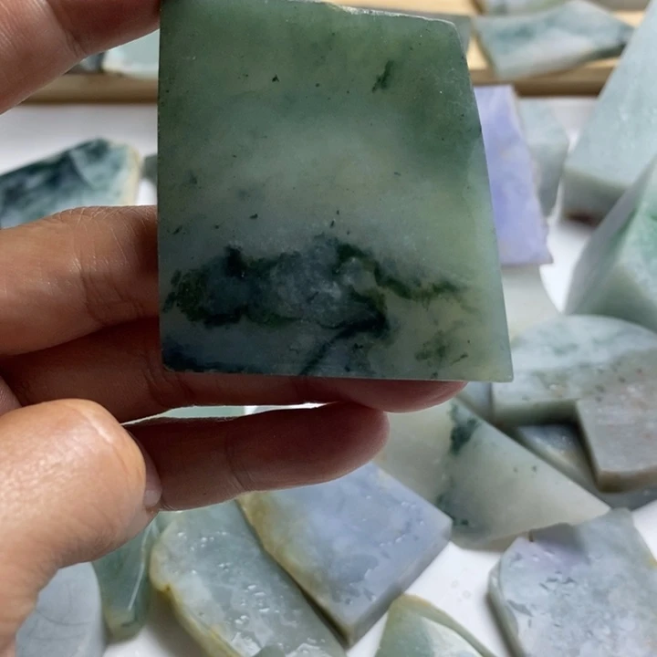 定制翡翠未镶嵌需加工联系客服