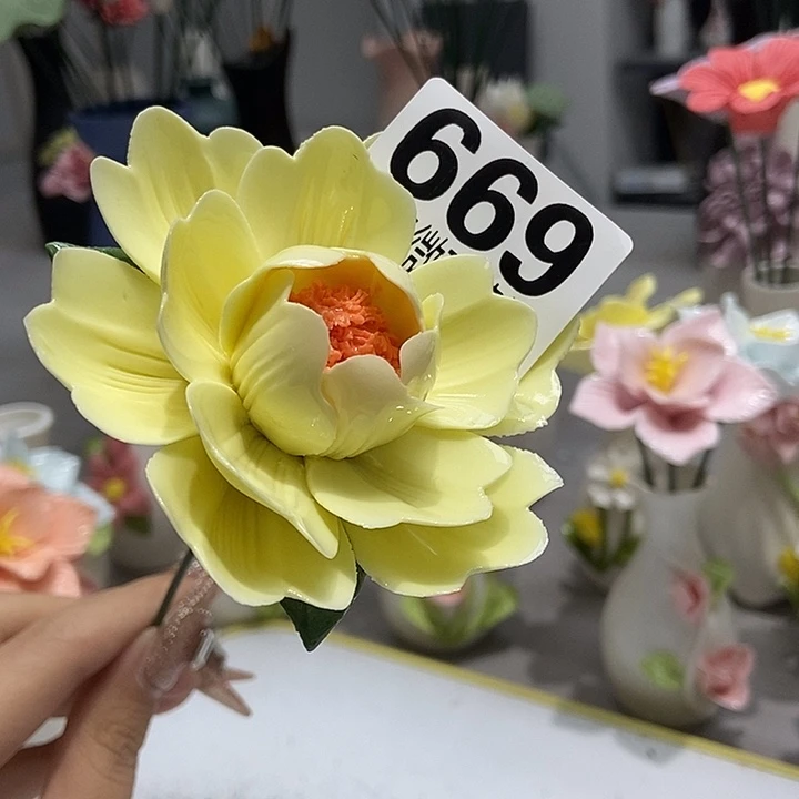 陶瓷纯手工捏花设计