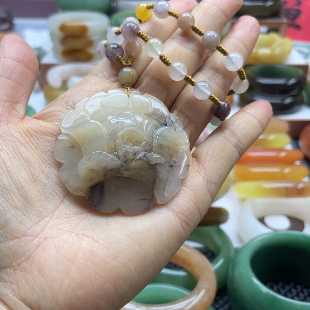 石英岩玉未镶嵌手镯