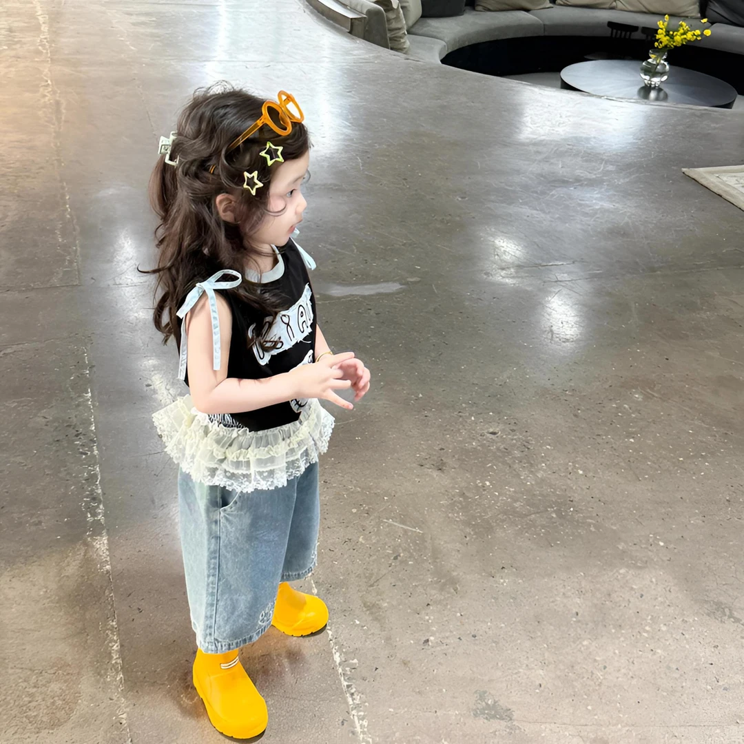 小惜亦女童2025夏季新款韩版黑色KT猫背心牛仔七分裤时髦洋气套装