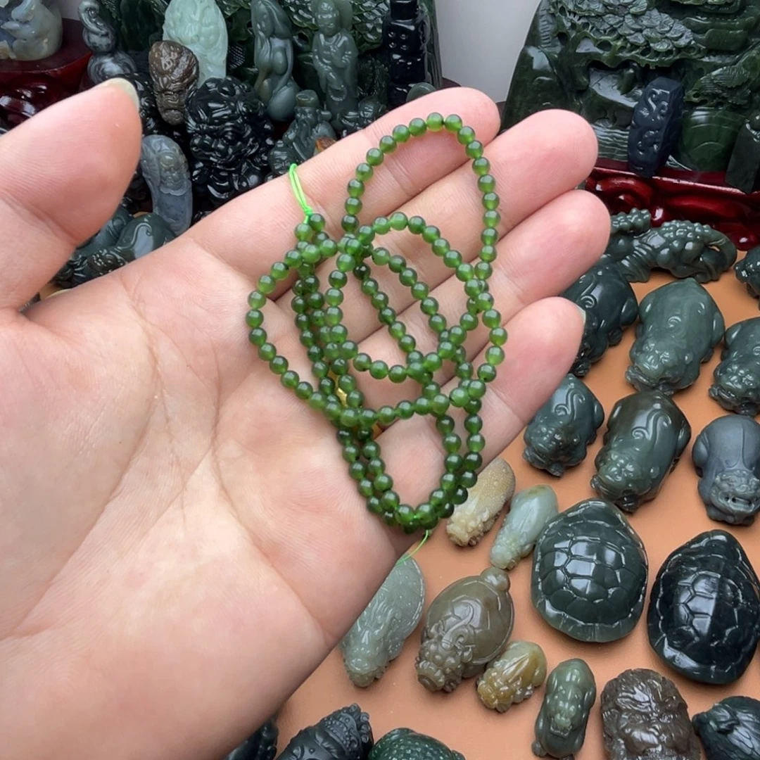 和田玉未镶嵌把件