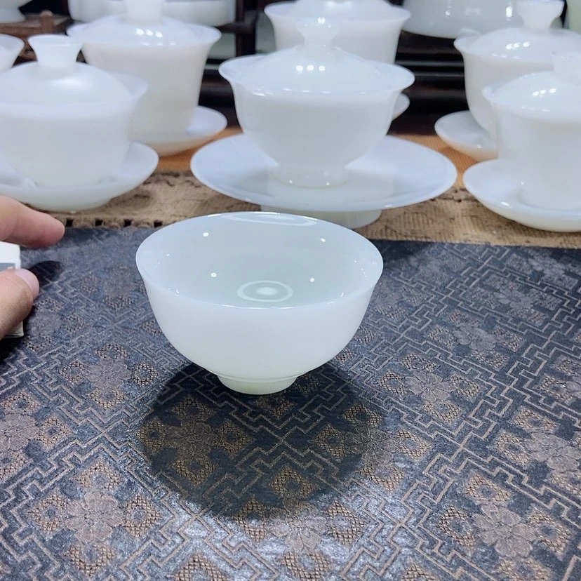 【闪购商品】这么早还没有下班吧不回电话啊不理呀想
