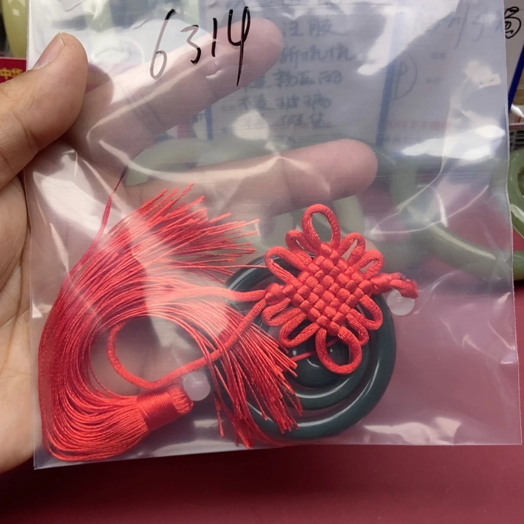 和田玉手镯未镶嵌暖**阳