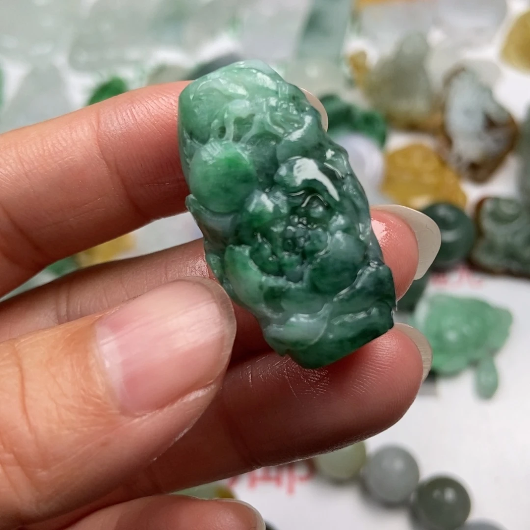 定制翡翠未镶嵌翡翠