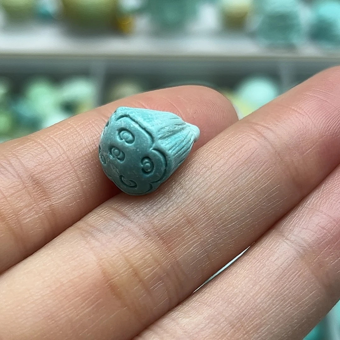 蜜***獾绿松石未镶嵌珠宝奇石