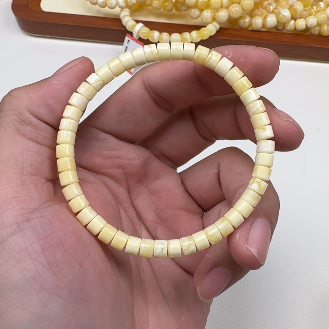 手链琥珀未镶嵌5.5mm