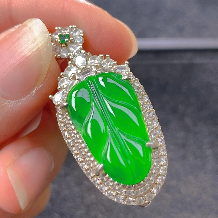 翡翠银S925镶嵌颈饰