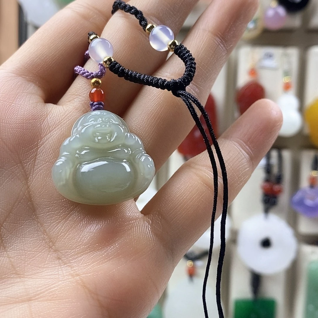 每***！颈饰未镶嵌和田玉
