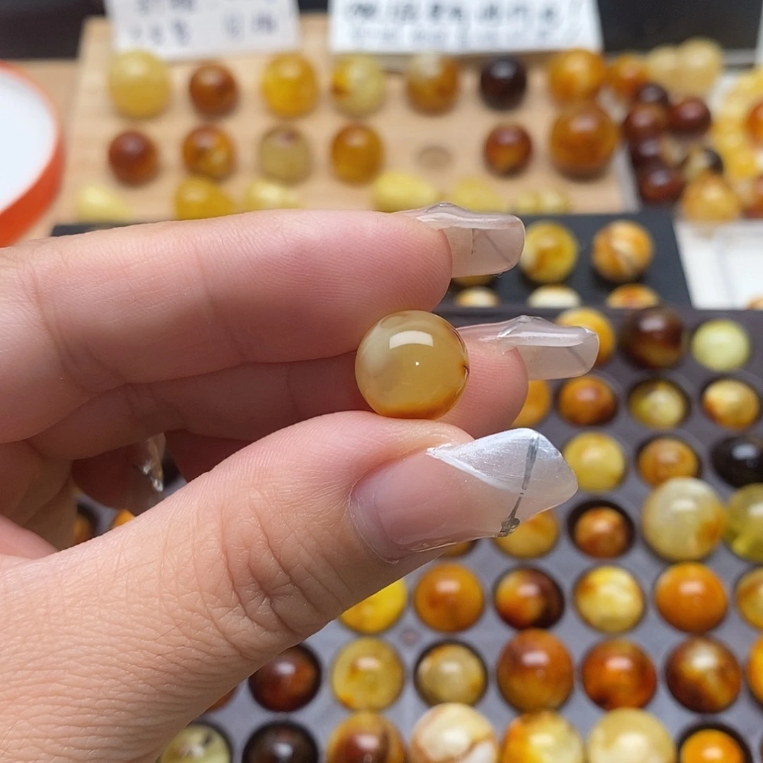 阿***笨蜜蜡未镶嵌裸石蜜蜡