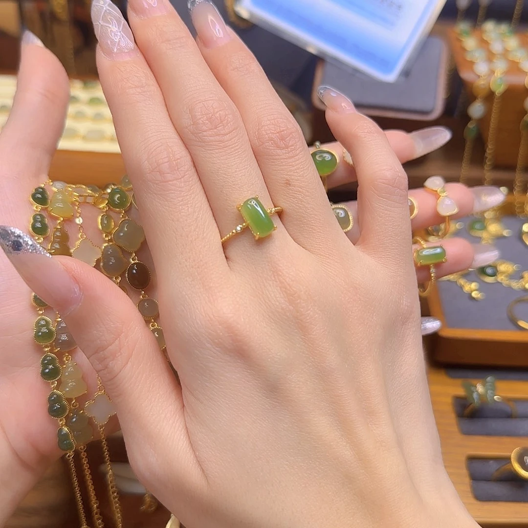 和田玉戒指银S925镀金镶嵌