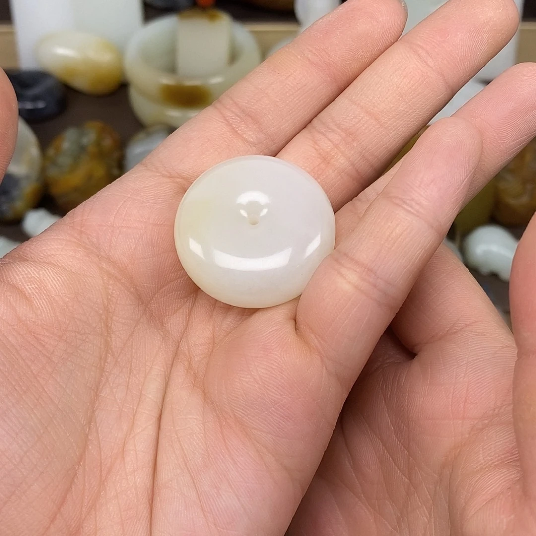 和田玉未镶嵌颈饰13