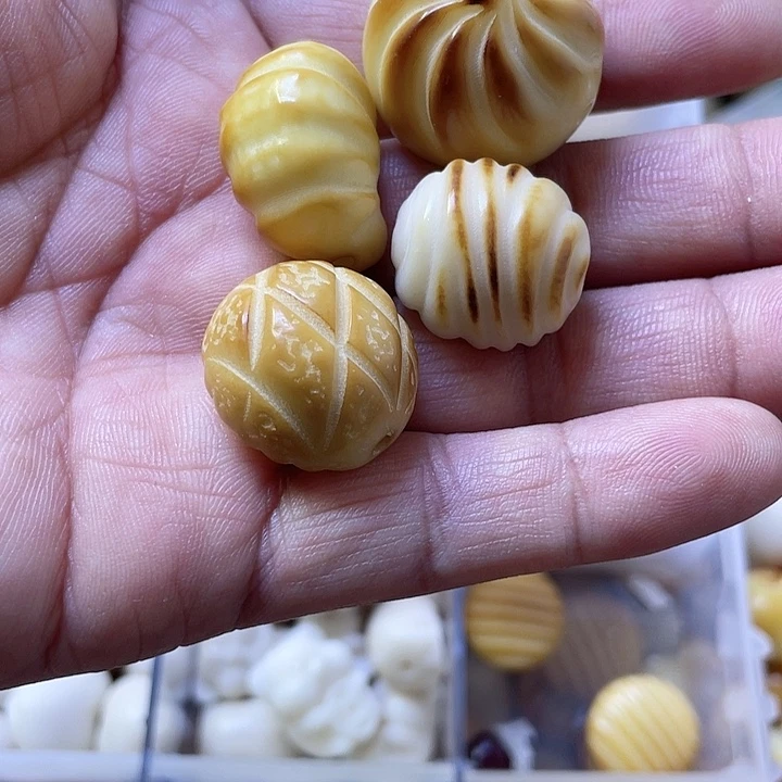 白玉菩提吊坠龘***龘精品象牙果四个