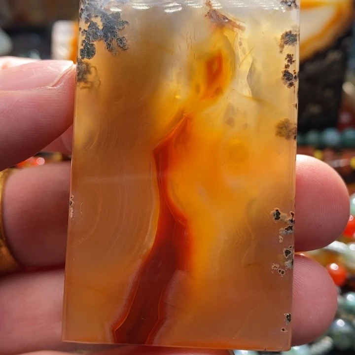 【闪购商品】玛瑙/玉髓颈饰未镶嵌绿***湾