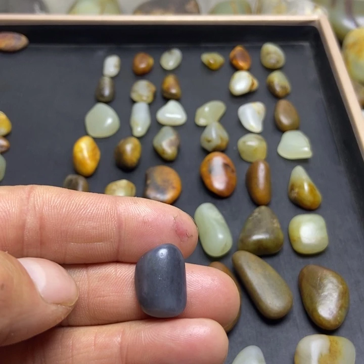 永***消和田玉（糖玉）未镶嵌珠宝奇石