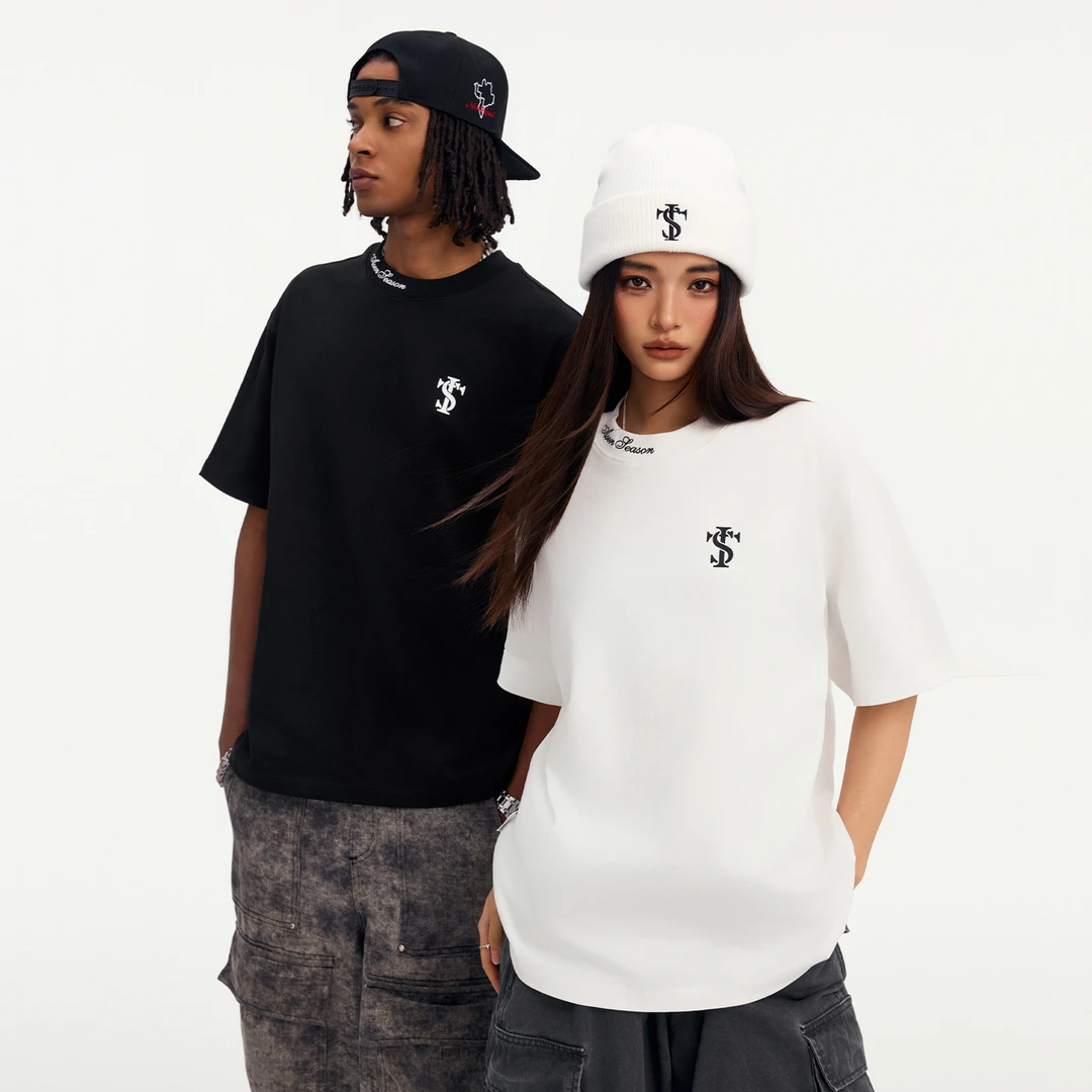 STK SmallTown Kid 领口花体字绣花基础短袖T美式复古男女上衣TEE