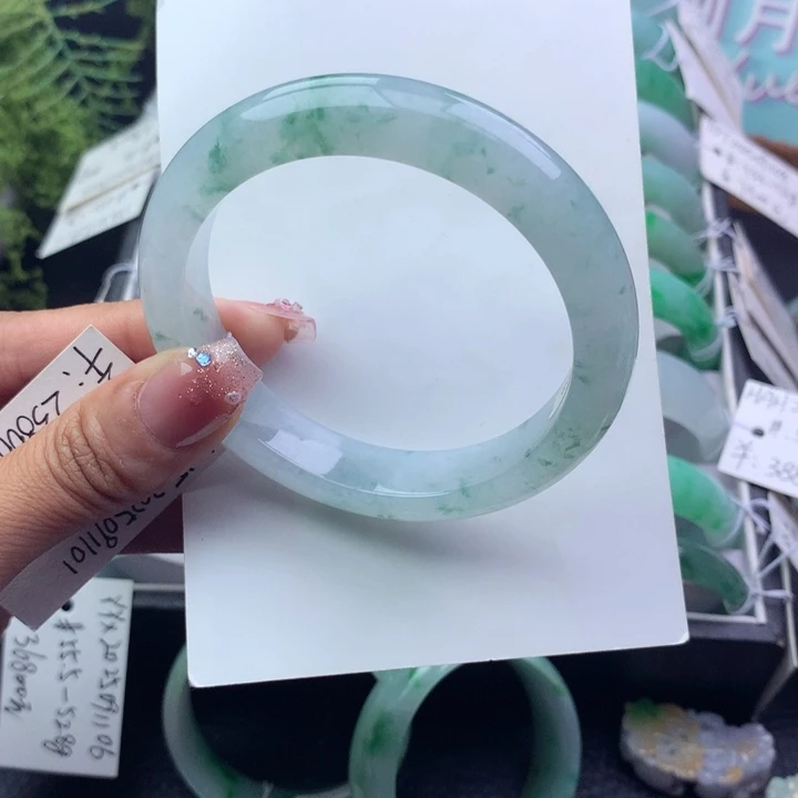 未镶嵌手镯翡翠天然翡翠手镯