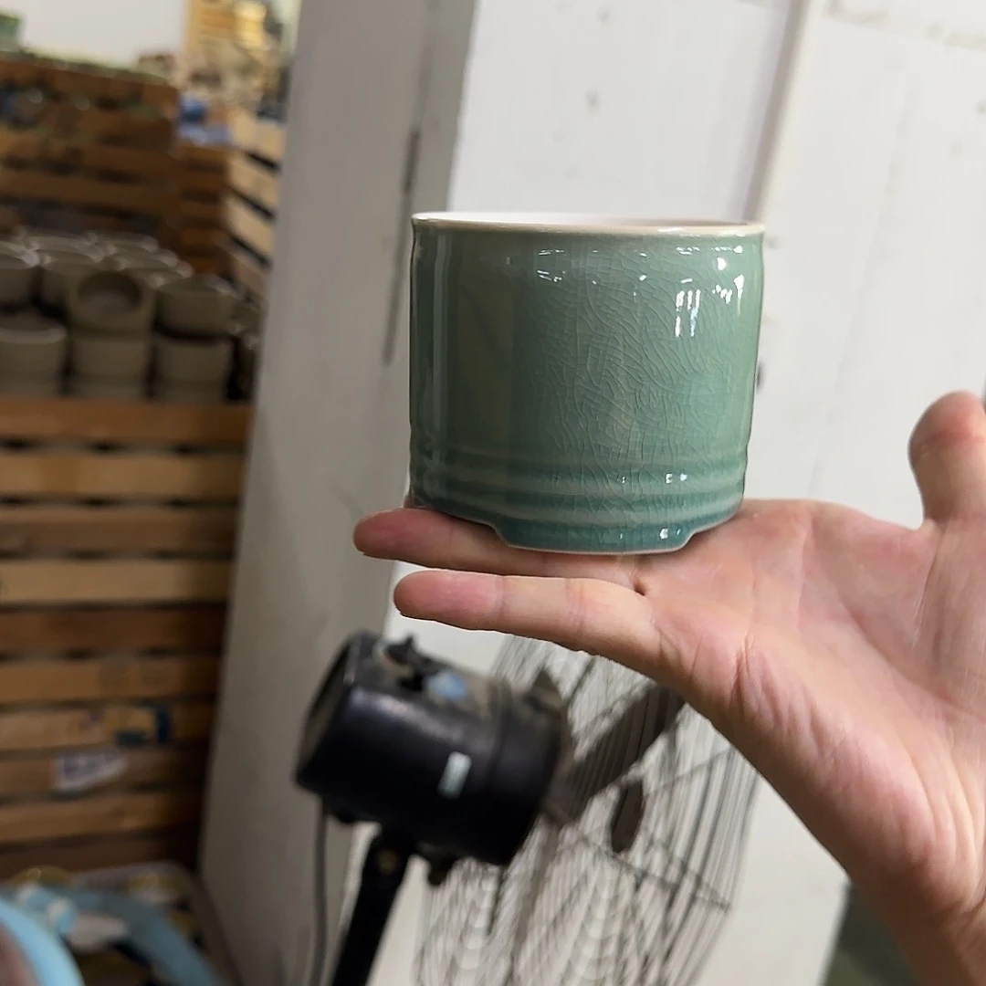 -福利局库存尾单·有孔花盆当天满9元发