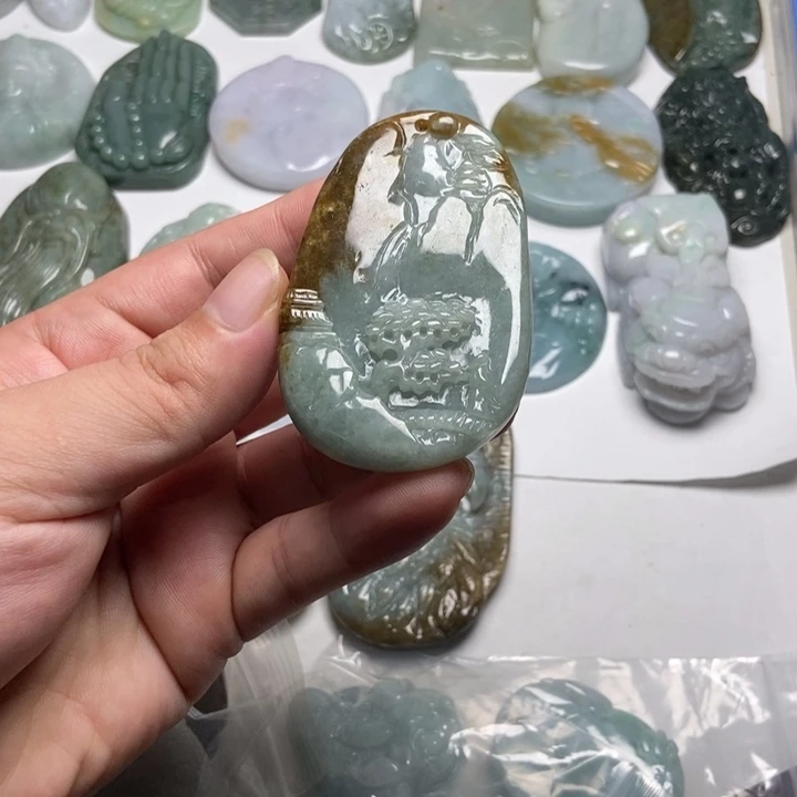 翡翠未镶嵌颈饰山水31