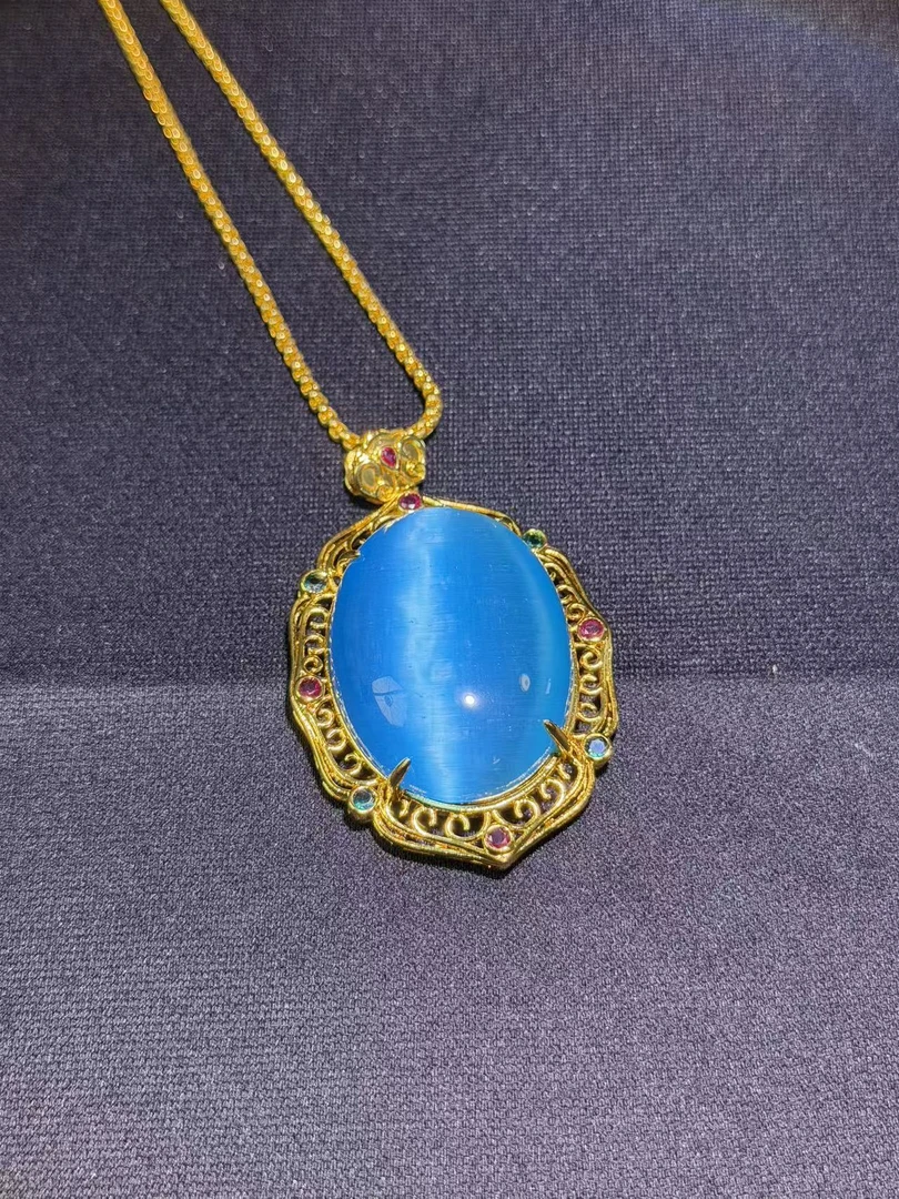 典藏宫廷风镶嵌吊坠带礼盒-F017