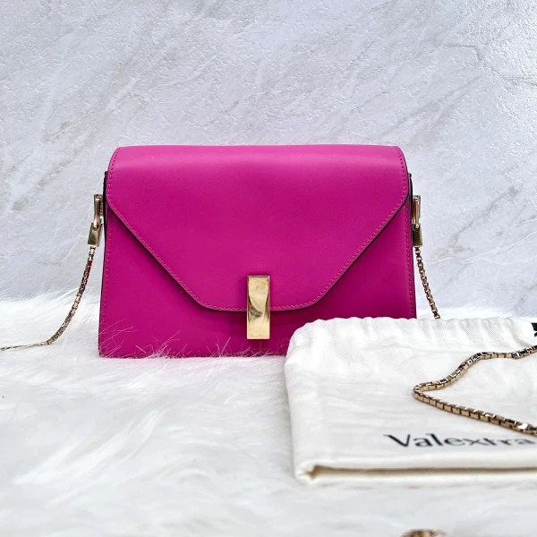 妃鱼/瓦莱可斯特拉/95新/包包/市场价18000/250118XZ0010