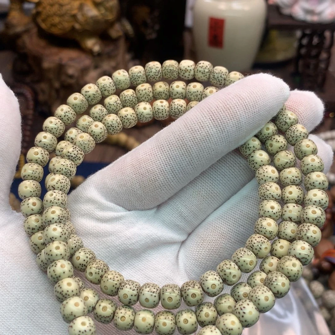 星月菩提吊坠7×6石玉骨瓷糯冰料