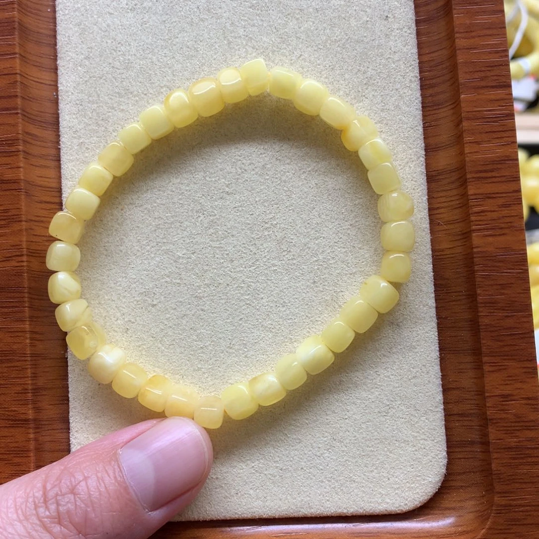 蜜蜡手链未镶嵌蜜蜡