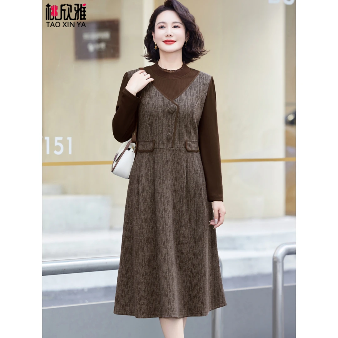 妈妈秋装气质连衣裙2025新款中老年女装春秋阔太太洋气高贵长裙子