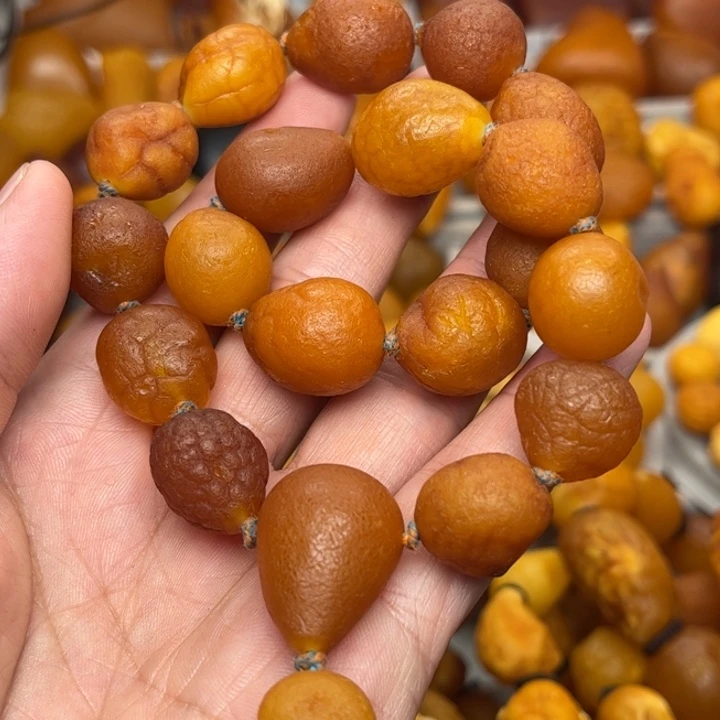 琥珀未镶嵌裸石天然蜜蜡手串