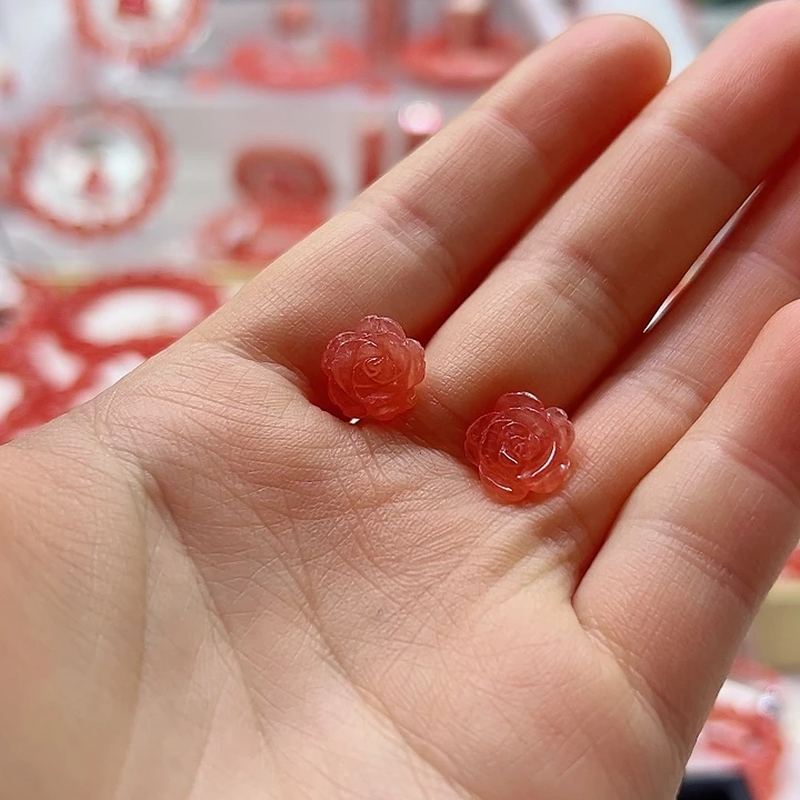 菱锰矿（红纹石）18K金镶嵌耳钉