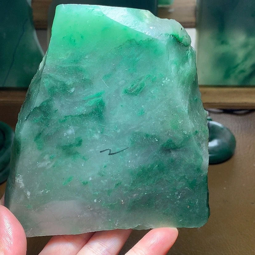 【闪购商品】定制石英质玉（非洲翠）小****?