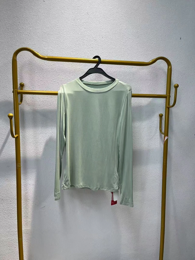 唯琳剪标  5仓D2-10-1160款  绿色圆领长袖T恤