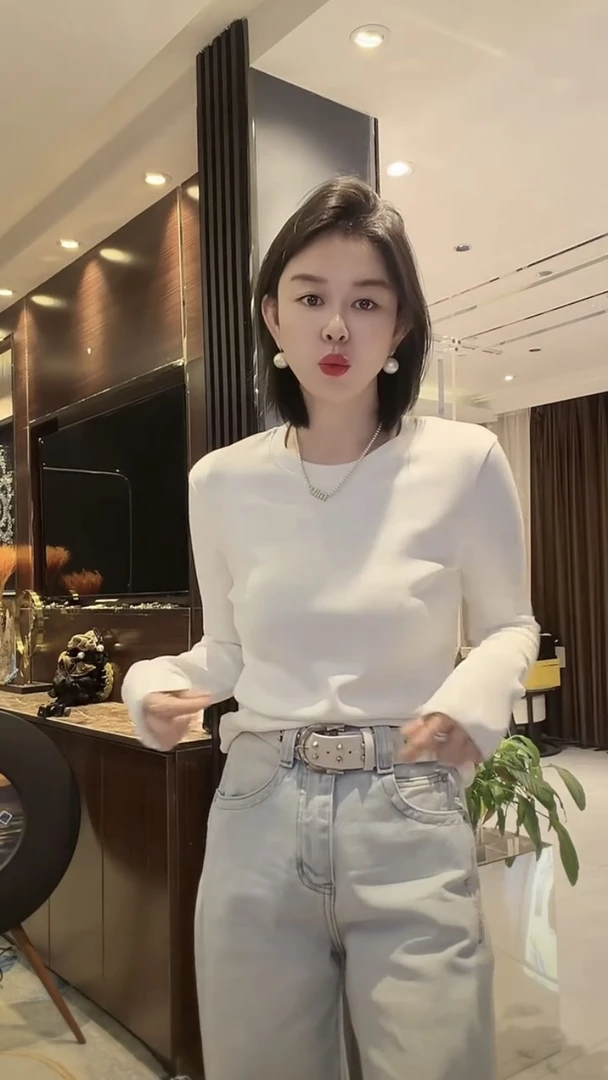 设计感长袖t恤女2025新款内搭修身显瘦时尚打底衫上衣