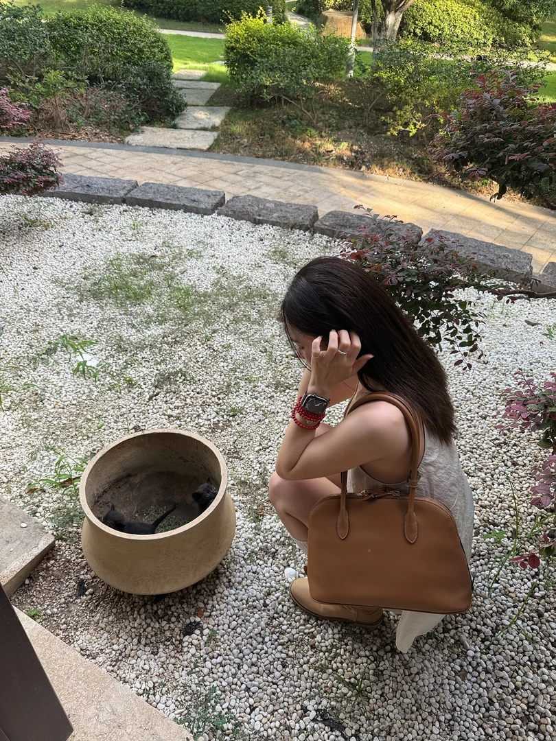 （MIU佳）经典单肩包腋下黑色轻奢手提款头层牛皮包