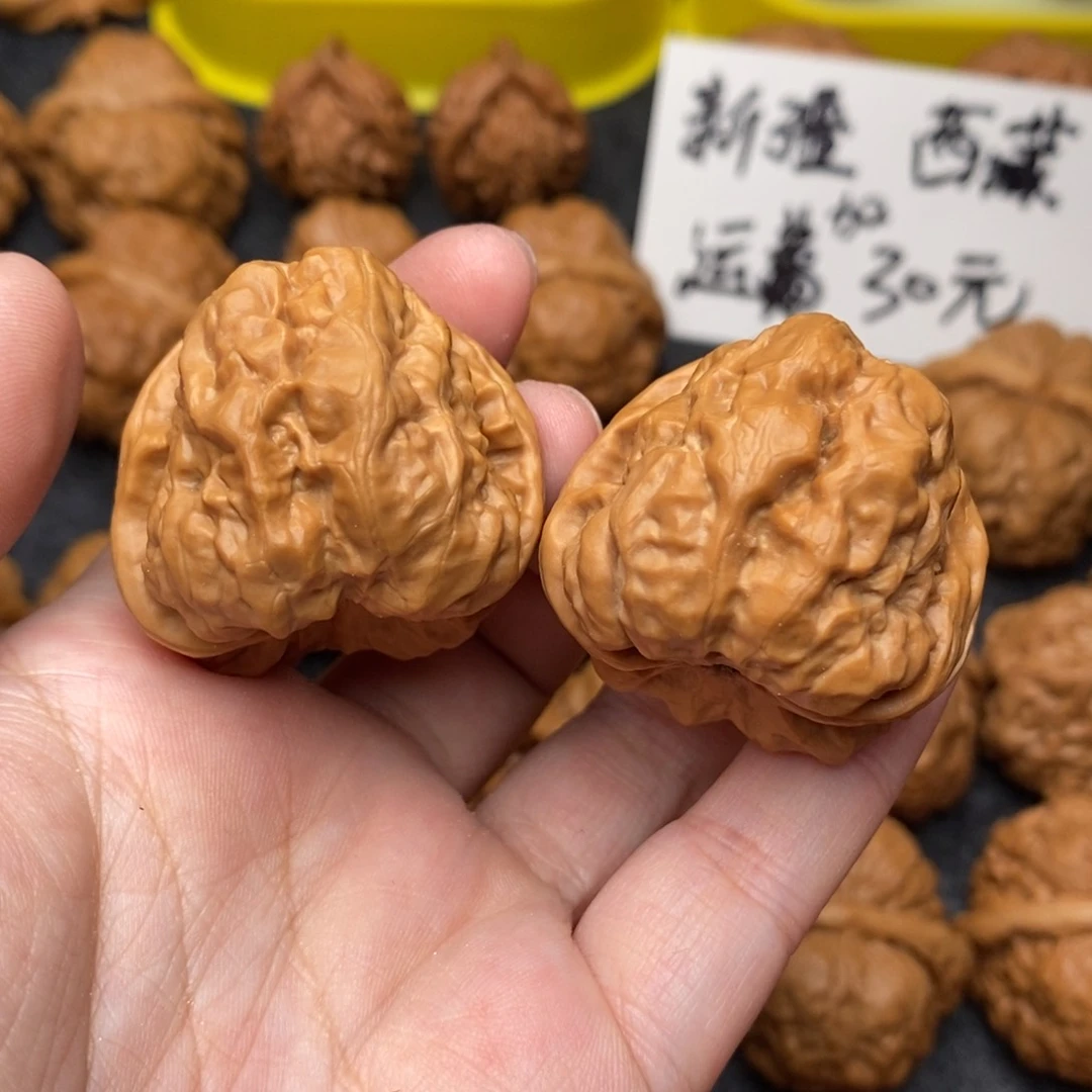 文玩核桃把件刘*勤蛤蟆35