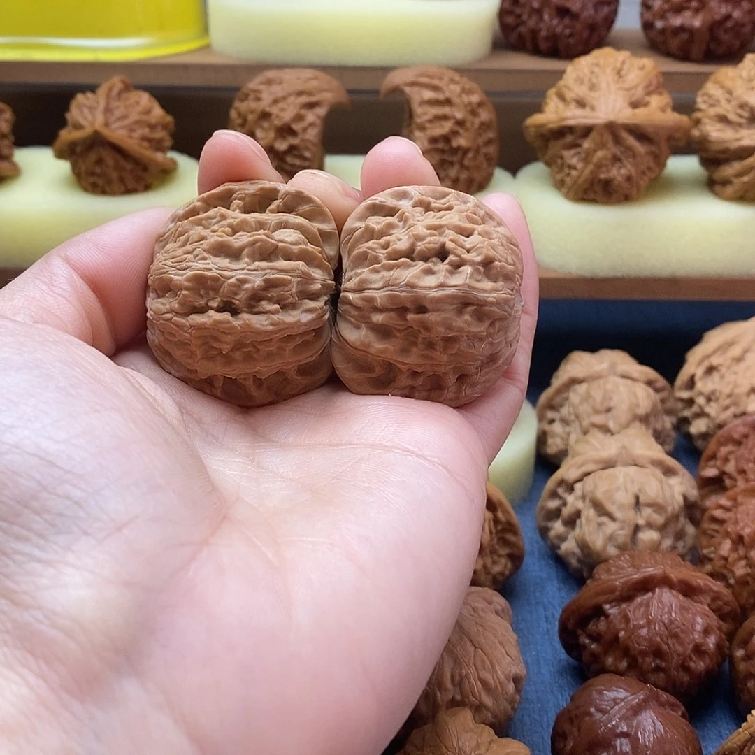 文玩核桃把件42全品正磨