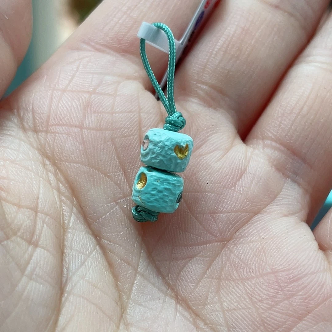 绿松石颈饰未镶嵌