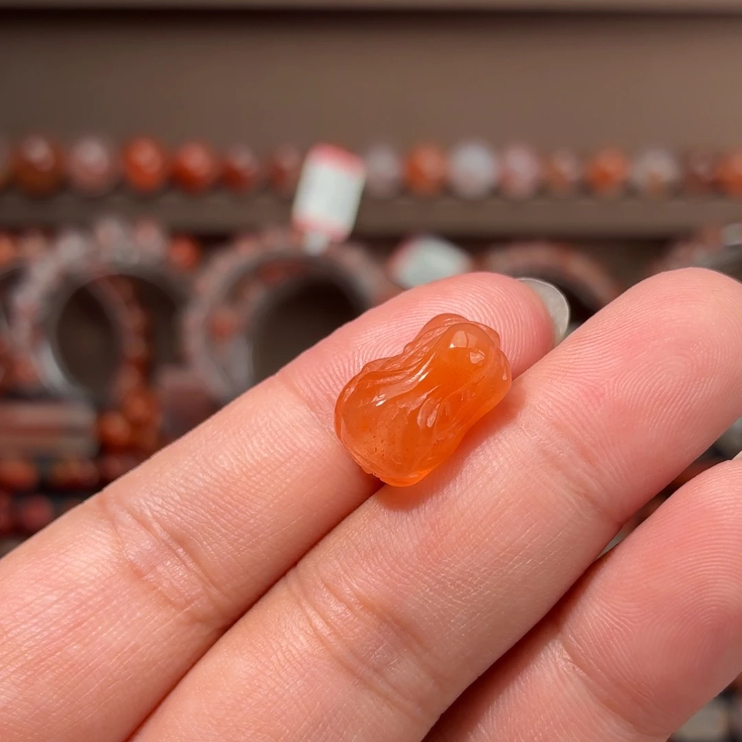 未镶嵌川料南红玛瑙通孔白菜