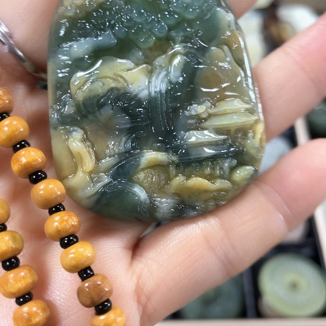 蛇纹石玉颈饰合金慕*卿