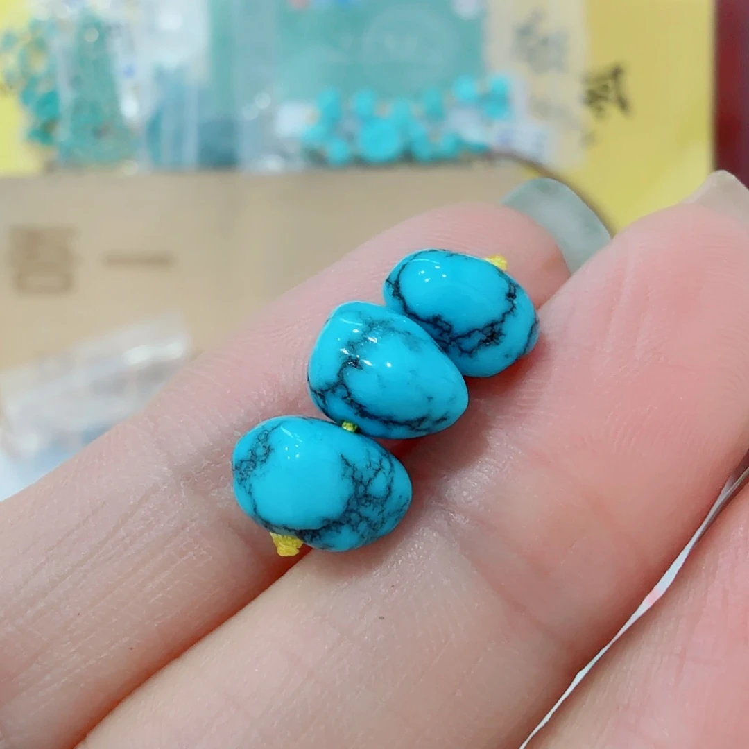未镶嵌绿松石珠宝奇石