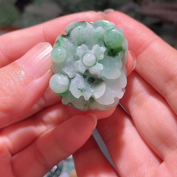 颈饰未镶嵌翡翠天
